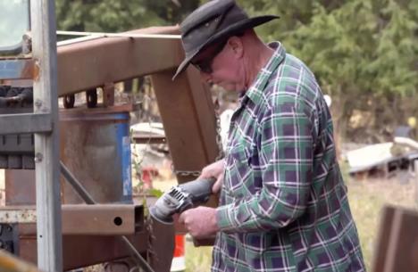 Rob Vilson rođen sa muškim i ženskim genitalijama (2).png