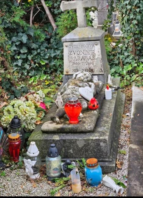 Grob Zvonimira Barabaša