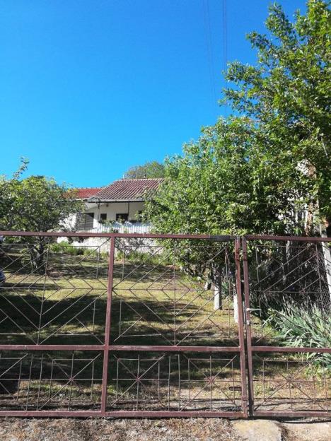 Kuća na prodaju u selu Mojsinje