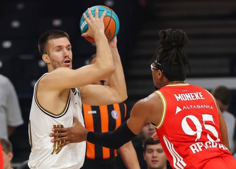 Filip Petrušev i Čima Moneke