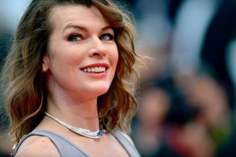 Mila Jovović nasmejana