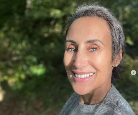 Laura Pirs sa kratkom sedom kosom.jpg