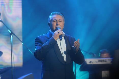 Halid Muslimović koncert u Sava Centru (1).jpeg