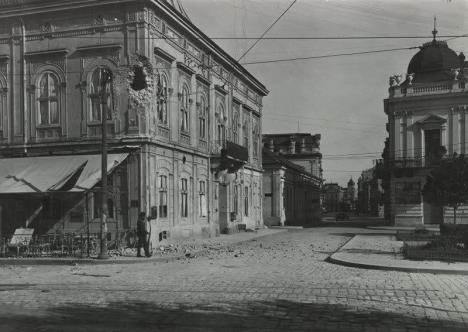 Hotel Srpska kruna pogodjena prvog dana rata