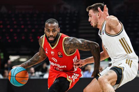 Kodi Miler Mekintajer u duelu sa Kostom Kondićem