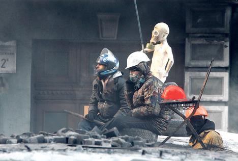 kijev-ukrajina-demonstracije-policija-haos-evropska.jpg