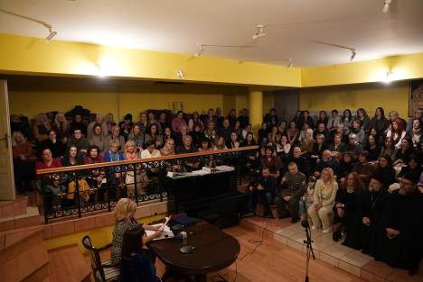 Habjanovićka u punom Amfiteatru.jpg