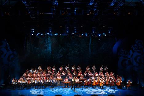 Budimpeštanski romski simfonijski orkestar Music Time Production promo (3).jpg