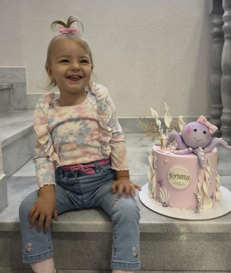 Kruna prevremeno rođena beba