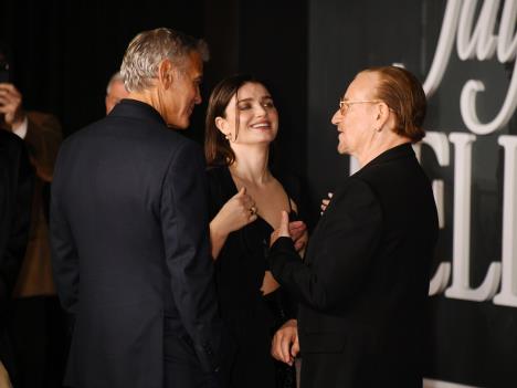 Džordž Kluni i Bono Voks na premijeri filma Jay Kelly