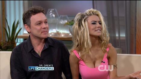 Kortni Stoden, Dag Hačinson