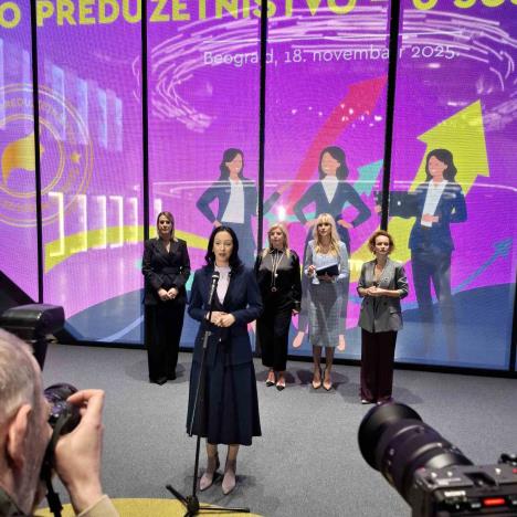 Jelena Žarić Kovačević na  konferenciji Žensko preduzetništvo - u susret EXPO 2027  (2).jpg