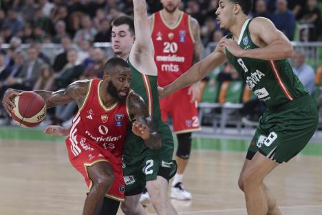 Kodi Miler-Mekintajer na meču Cedevita Olimpija - Crvena zvezda