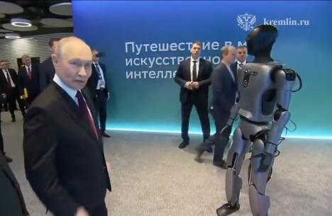 Vladimir Putin robot.jpg