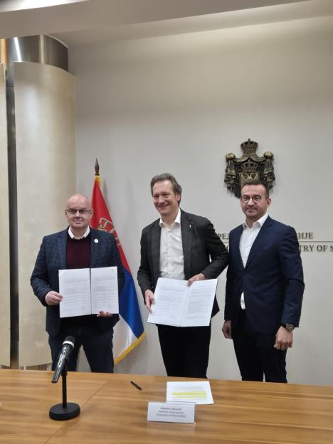 WhatsApp Image 2025-11-19 at 9.03.36 PM.jpeg