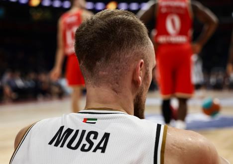 Džanan Musa u dresu Dubaija