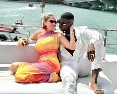 Pol Pogba sa ženom Marijom Zulajom