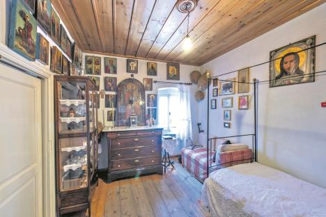 velika iera-moni-agioy-nektarioy-iera-moni-agias-triados3.jpeg