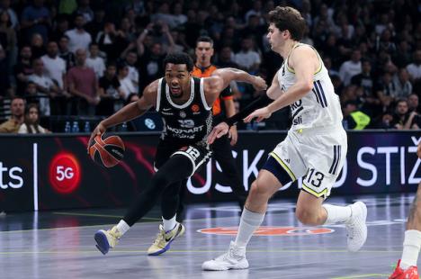 partizan-fenerbahce-3877063.JPG