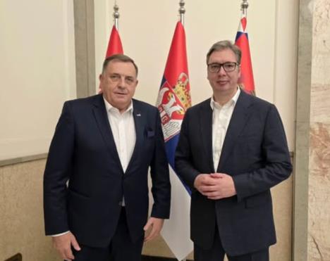 Aleksandar Vučić Milorad Dodik