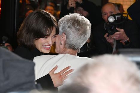 Džejmi Li Kertis, Ema Mek