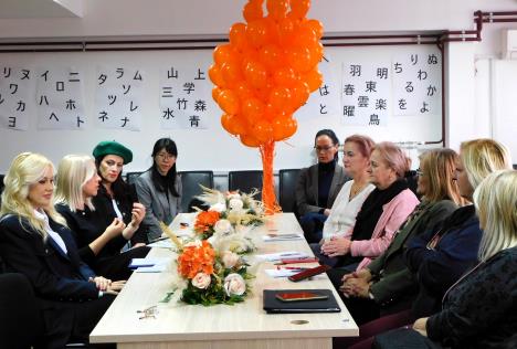 LOZNICA - Važno je razgovarati o nasilju.JPG