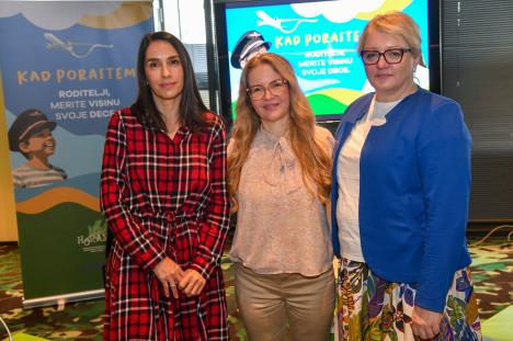 učesnici konferencije za novinare Kad porastem