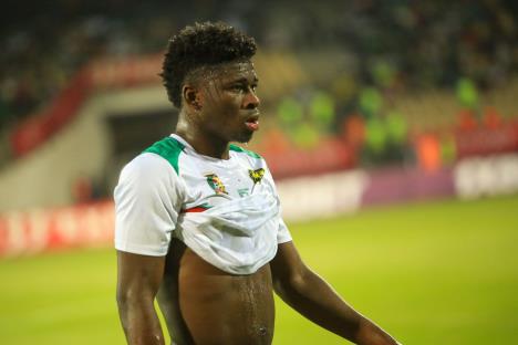 Karlos Baleba u dresu reprezentacije Kameruna