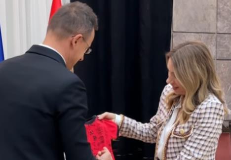 Screenshot 2025-11-26 213644.jpg