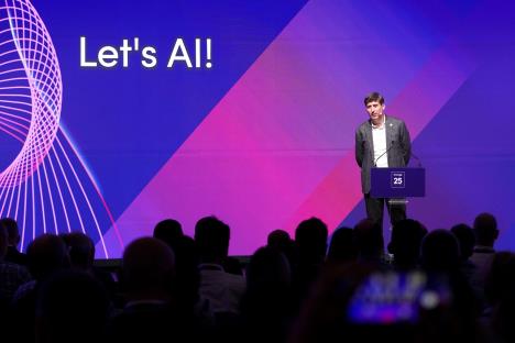 Miroslav Aničić Crayon