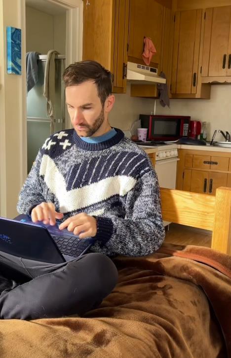 Bredli iz Konektikata pokazao kako štedi struju (4).png