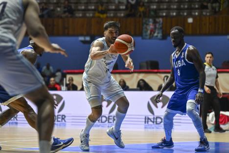 Fakundo Kampaco u dresu Argentine na meču protiv Kube