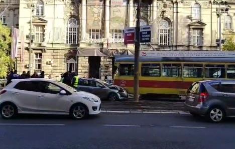 automobil tramvaj sudar Bulevar