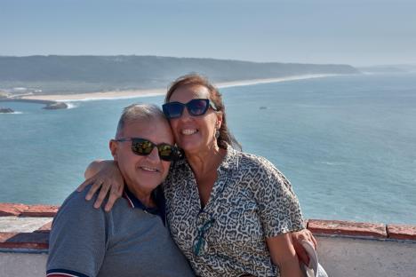 stariji bračni par na odmoru