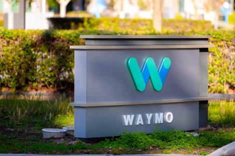 Waymo (2).jpg