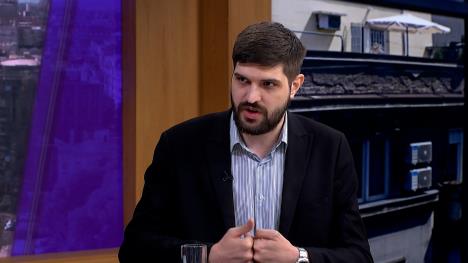 Sequence 01.00_32_43_00.Still002.jpg