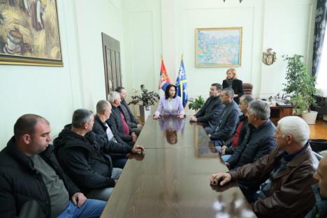 Gradonačelnica Užica sa deset poljoprivrednika