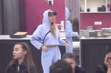 Tuča Aneli Ahmić i Asmina Gurdžića