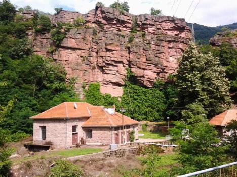 Mala hidroeletrana Hemac