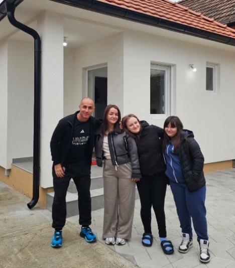 Marko Nikolić i sestre Milanković