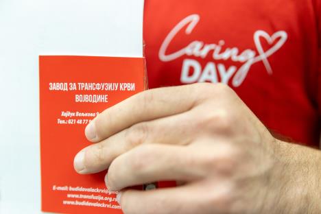 foto Marko Risović _ davaoci krvi u Vršcu.jpg