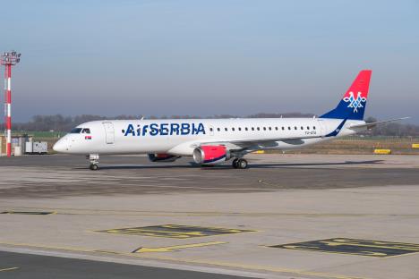 Avion embraer Er Srbija