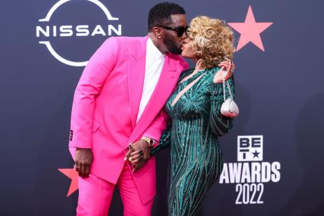 Dženis Kombs, Paf Dedi