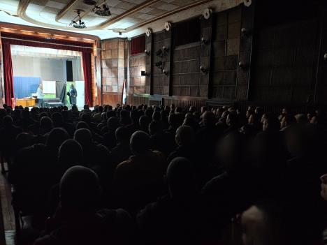 FOTO UIKS, predstava za osuđena lica u KPZ Požarevac (Zabela) 1.jpg