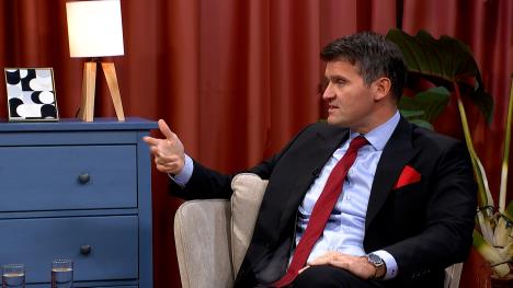 Sequence 06.00_20_44_04.Still004.jpg