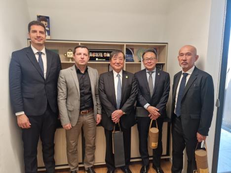 Tošio Nakamura s predstavnicima Expo 2027