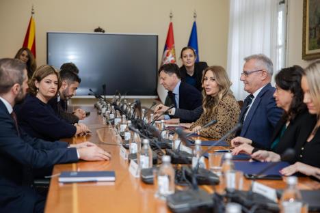 Dubravka Đedović Handanović i Sanja Božinovska