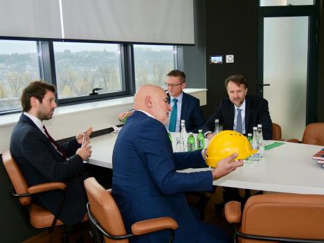 Ambasador Fon Bekerat posetio BioSense institut u Novom Sadu