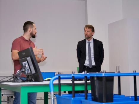 Ambasador Fon Bekerat posetio BioSense institut u Novom Sadu