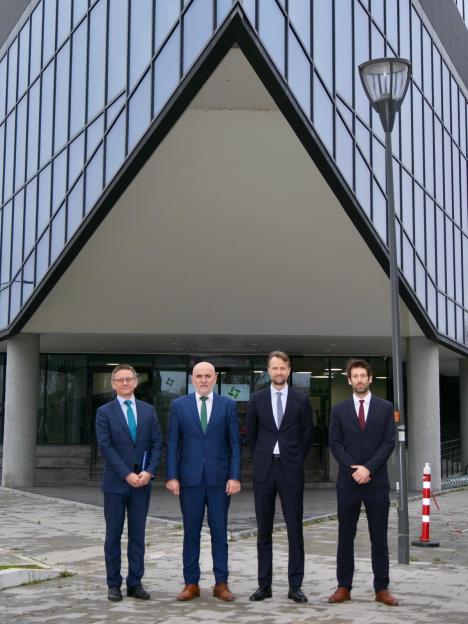 Ambasador Fon Bekerat posetio BioSense institut u Novom Sadu